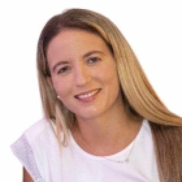 Mackay, Sofía